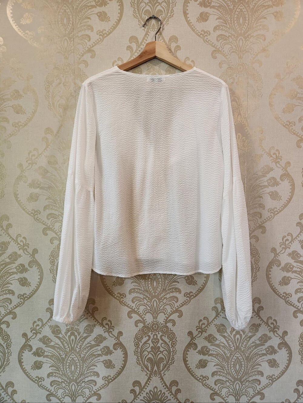Local Woman Co Seersucker Ivory Set - Picture 7 of 11